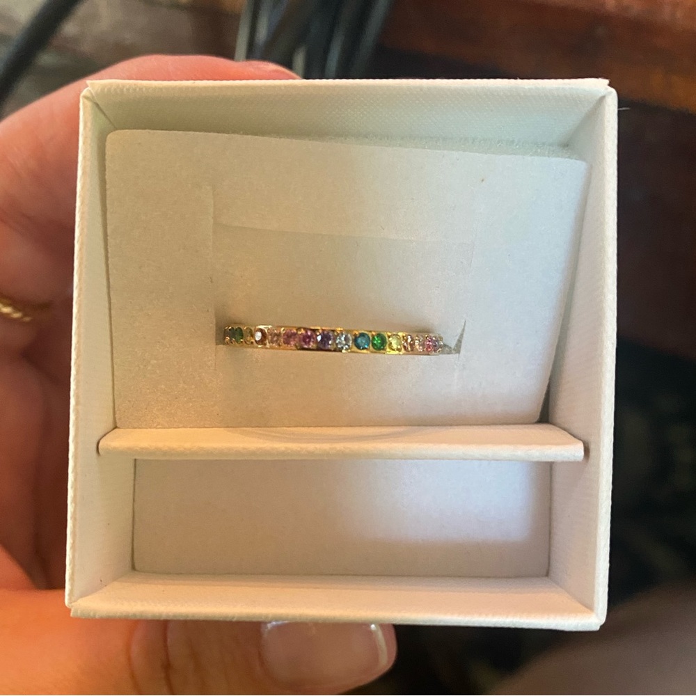 Qudo Rainbow Crystal Band
